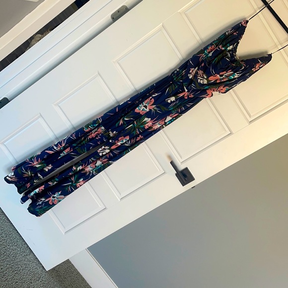 Size small strapless Floral jumpsuit - Picture 1 of 4